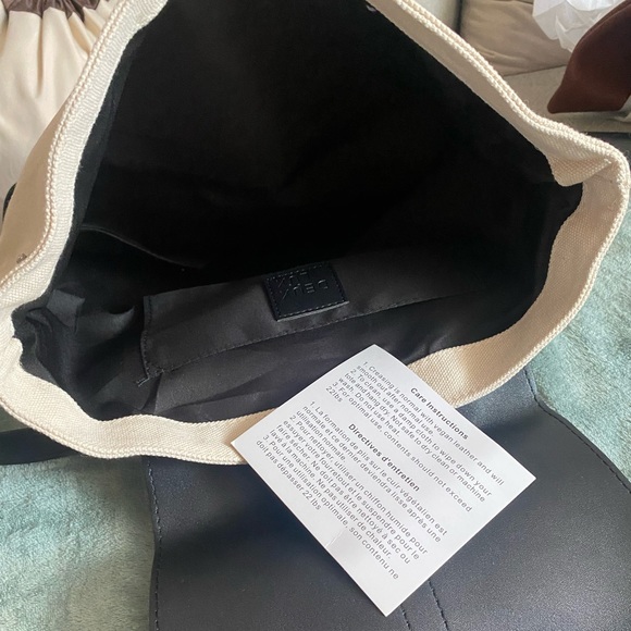 Brand new everyday backpack! - Picture 3 of 4